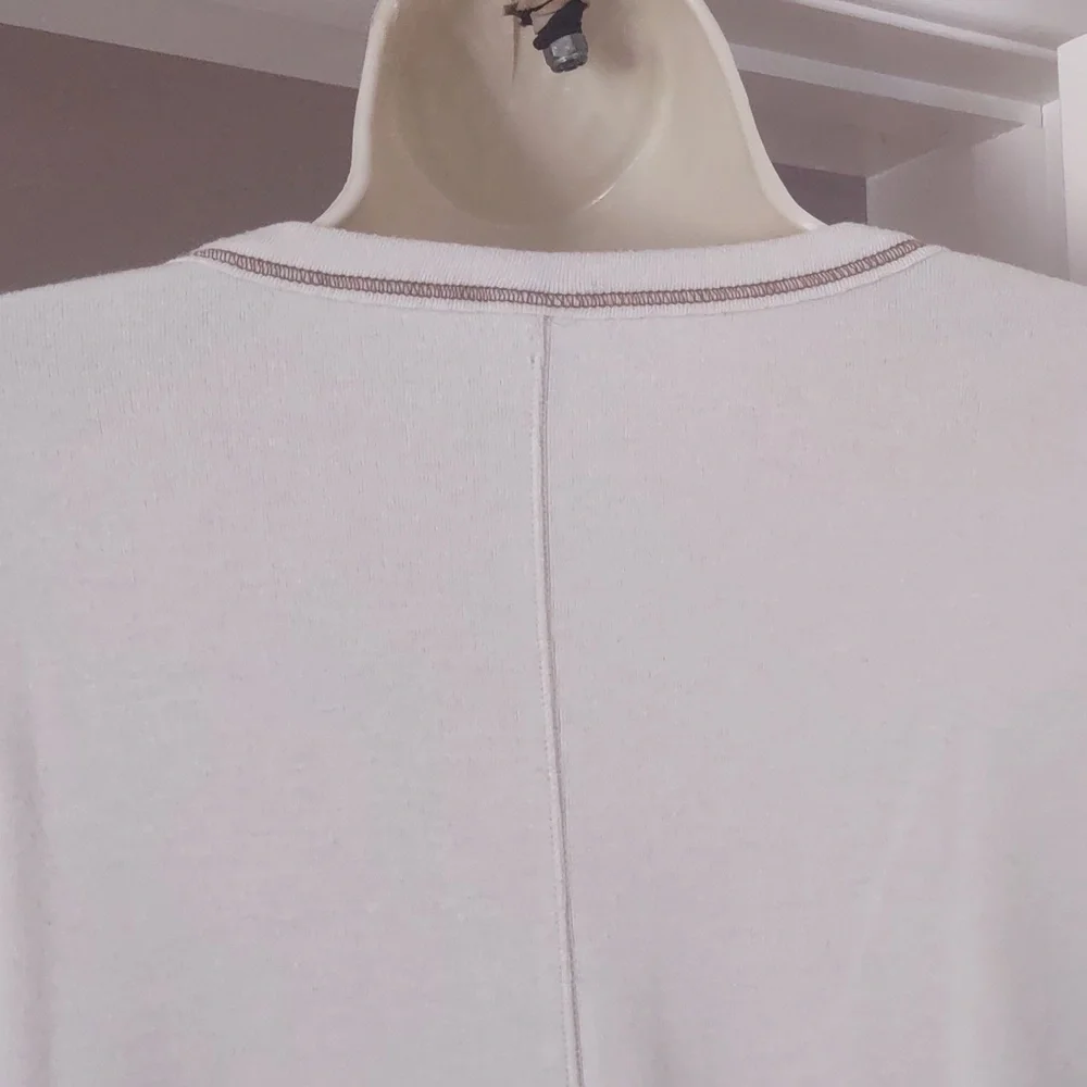 Melrose and Market Women's Long Sleeve Crewneck Top in Light Cream - Medium - Picture 4 of 7